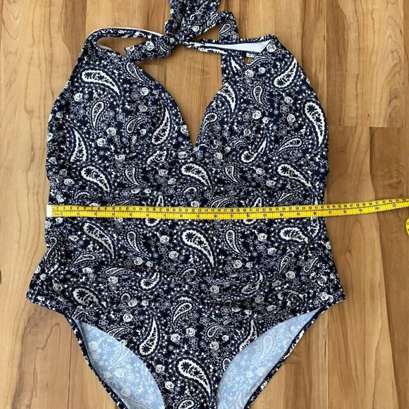 First Way Halter Paisley One Piece Swimsuit Size XXL Ruched New - Picture 3 of 10